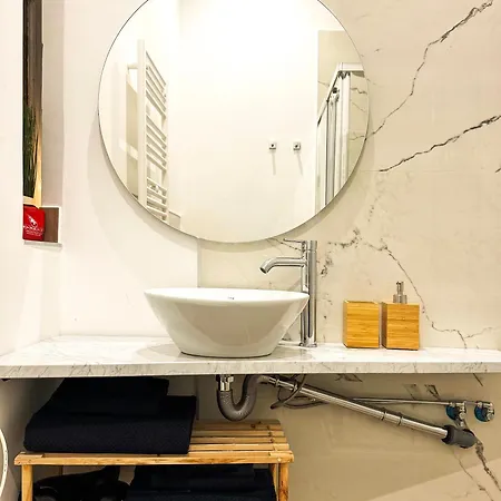 Apartment Stop In Italy To Lavazza-unito-center